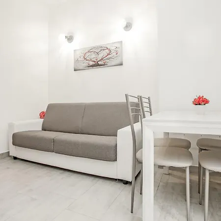 Apartament Bilocale Conti